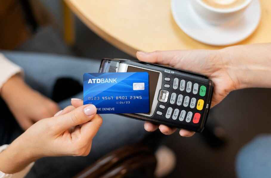 What Are Instant Approval Credit Cards